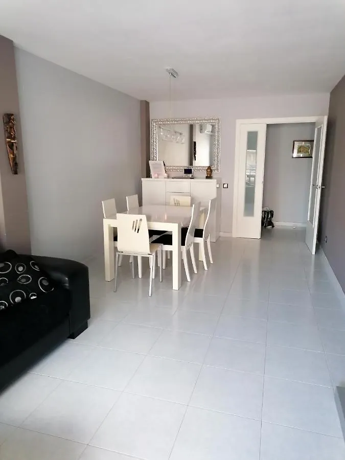 Ideal Apartamento A 100M Playa - Calafell Apartment 0*,  Spain